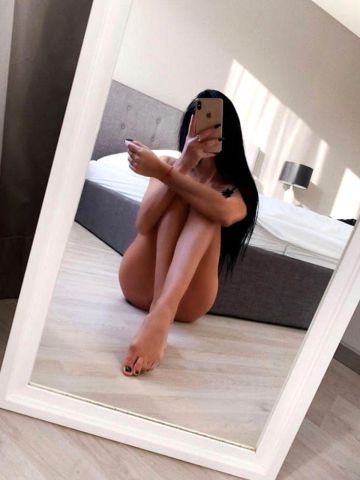 Полина